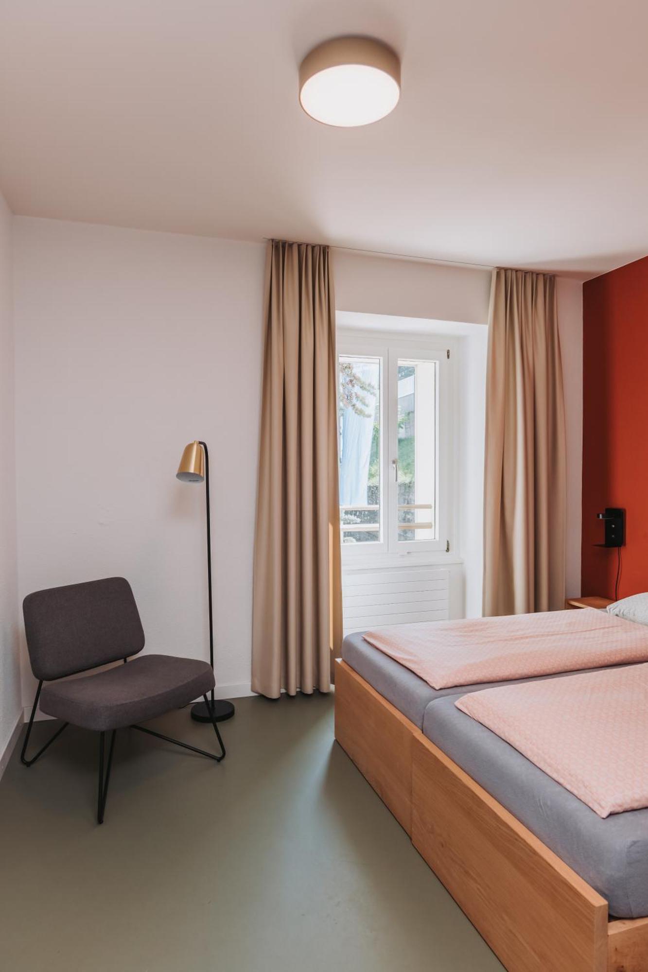 Montreux Youth Hostel Exteriör bild